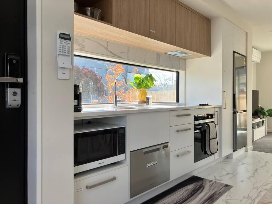 2-Bedroom Ensuite, Close To City, Comfortable, Accessible With Own Parking Christchurch Exterior foto