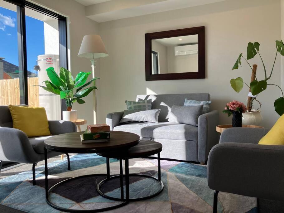 2-Bedroom Ensuite, Close To City, Comfortable, Accessible With Own Parking Christchurch Exterior foto